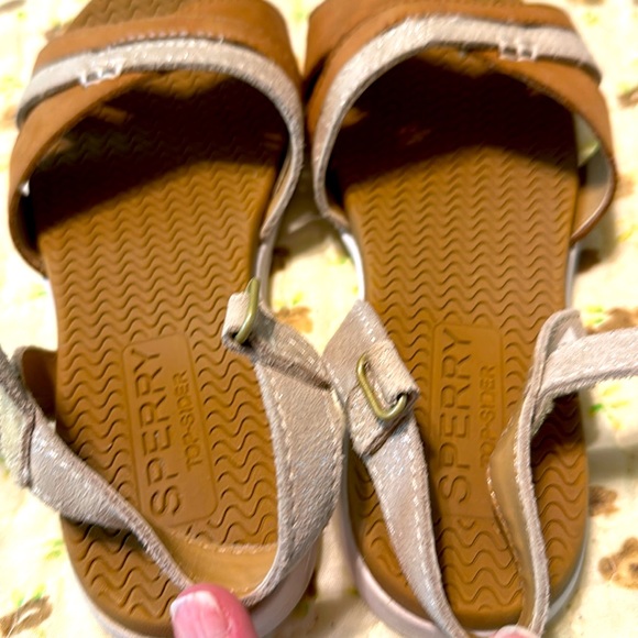 Girls Sperry Sandals size 2M - Picture 6 of 8